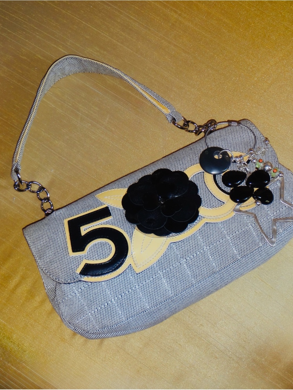 CHANEL rare No5 camilla bag near perfect condition with Authentication